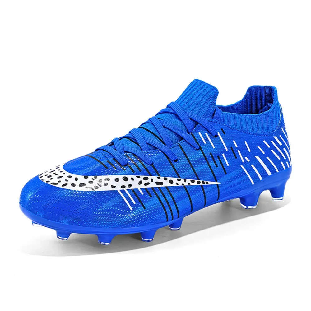 Hot selling Non-slip breathable Wholesale Soccer Waterproof Football Boots Shoes Cleats