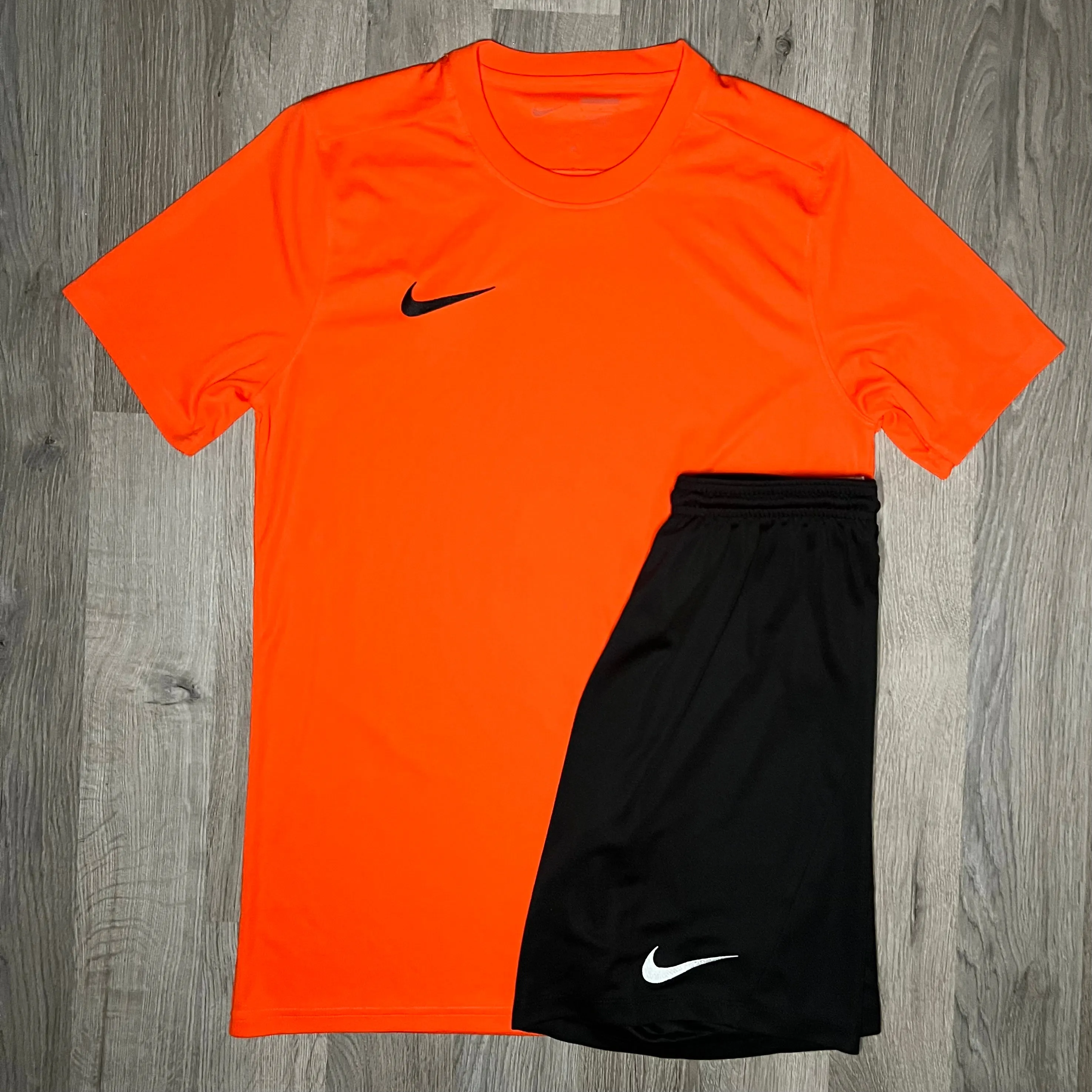 Nike Dri Fit Set - Tee & Shorts - Orange / Black