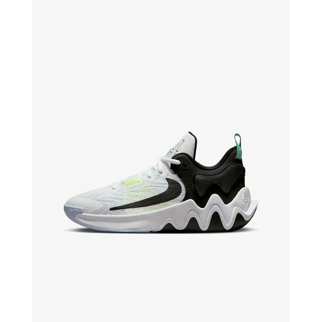 Nike Giannis Immortality 2 Basketball Shoes (Big Kid)