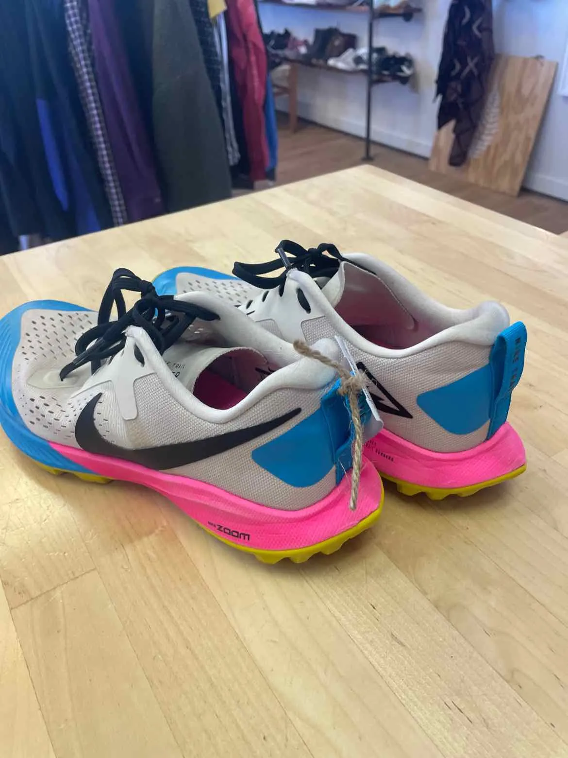 Women's Shoe Size 8.5 Nike Multi-Color Running Shoes